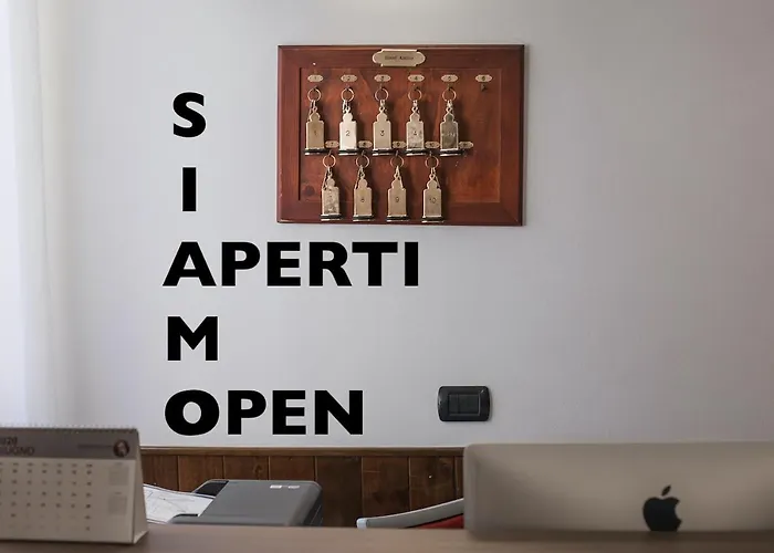 Hotel Amico Milano Certosa 米兰