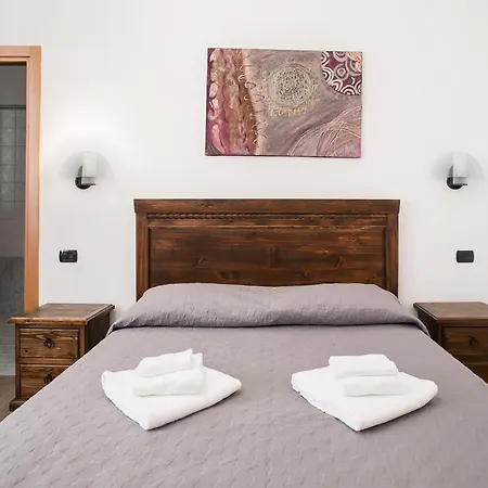 Amico Certosa Hotel *