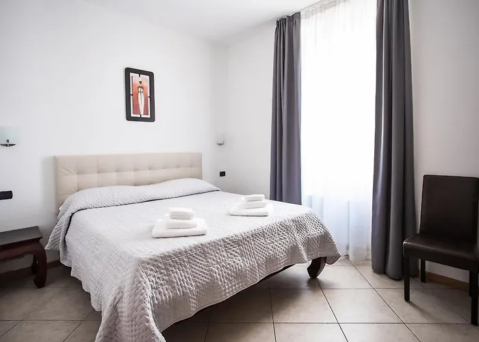 호텔 Hotel Amico Milano Certosa