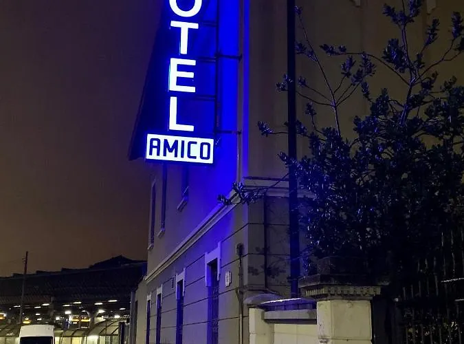 호텔 Hotel Amico Milano Certosa *